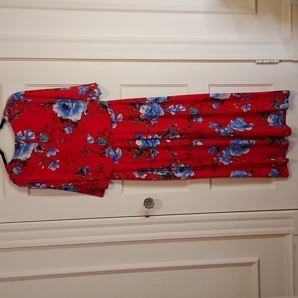 GILI Floral Print Maxi Dress - Picture 11 of 11